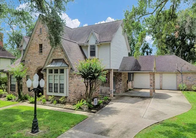 1st image of 116 Dewberry Dr, Lake Jackson, TX 77566 | MLS# 78622514