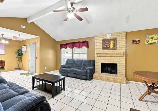 Photo 4 of Single family home for sale at 6511 Marisol Dr, Houston, TX 77083 | MLS# 5256323 | Listing updated on 2026-09-11