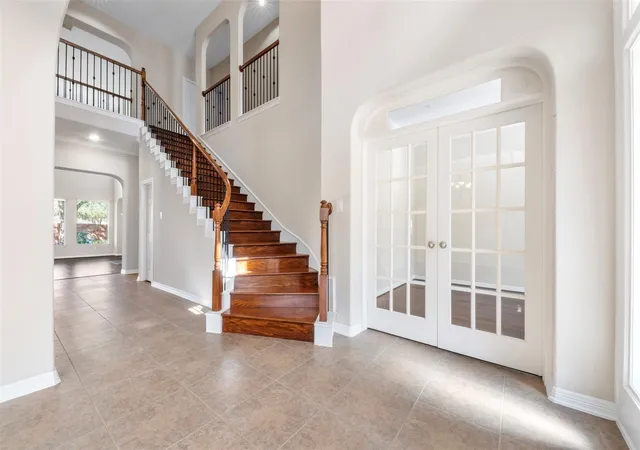 Photo 3 of Single family home for sale at 9227 Hummingbird Ln, Missouri City, TX 77459 | MLS# 97606881 | Listing updated on 2026-08-23