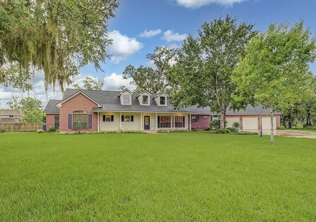 36th image of 1621 Mcfadden Rd, Lake Jackson, TX 77566 | MLS# 81854421