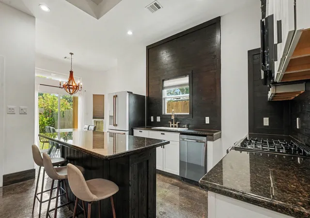 Photo 4 of Sale Pending at 8302 Shotwell St, Houston, TX 77016 | MLS# 64675842 | Listing updated on 2026-08-26