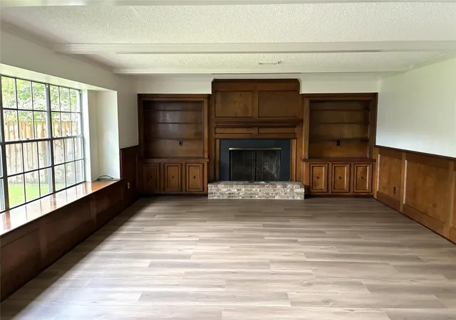 Photo 3 of Single family home for sale at 2603 W Pebble Beach Dr, Missouri City, TX 77459 | MLS# 77704383 | Listing updated on 2026-09-18