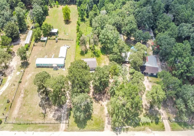 2nd image of 461 Trails End Dr, Cleveland, TX 77328 | MLS# 71821431
