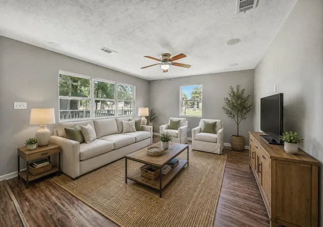 Photo 4 of Single family home for sale at 461 Trails End Dr, Cleveland, TX 77328 | MLS# 71821431 | Listing updated on 2026-08-13