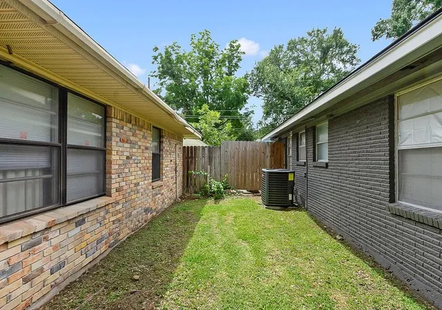 37th image of 4923 Saxon Dr, Houston, TX 77092 | MLS# 43431967