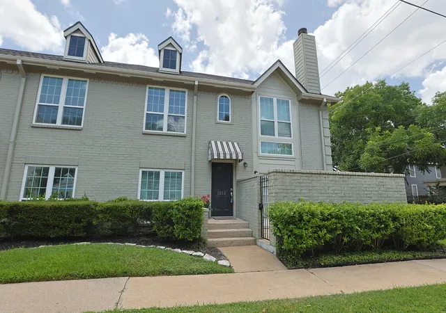34th image of 2212 Hopkins St #2212, Houston, TX 77006 | MLS# 83775201