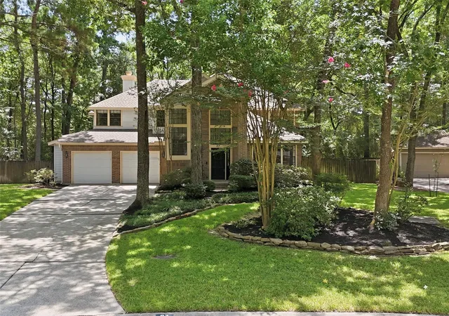 Photo 2 of Single family home for sale at 27 Sky Ter Pl, Spring, TX 77381 | MLS# 59856586 | Listing updated on 2026-08-23