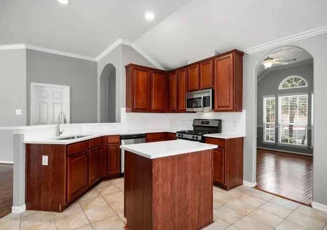 5th image of 10422 Antelope Aly, Missouri City, TX 77459 | MLS# 42100393