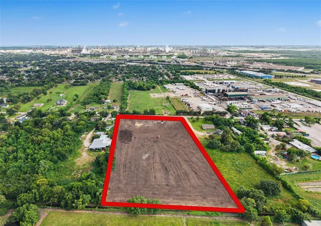 Photo 4 of Land for sale at 4310 Redell Rd, Baytown, TX 77521 | MLS# 26833978 | Listing updated on 2026-09-01