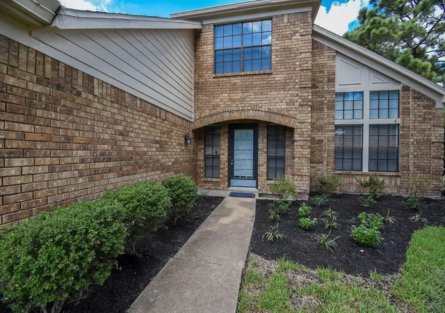 Photo 2 of Single family home for sale at 16202 Hickory Point Rd, Houston, TX 77095 | MLS# 58106440 | Listing updated on 2026-09-01