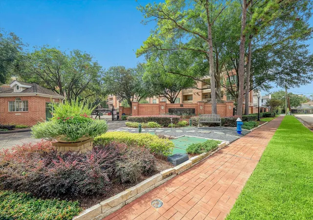 Photo 1 of Condo for sale at 2100 Welch St #C121, Houston, TX 77019 | MLS# 97326604 | Listing updated on 2026-09-14