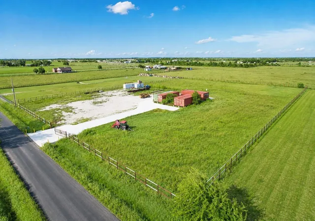 18th image of 1851 County Road 610, Dayton, TX 77535 | MLS# 59789581