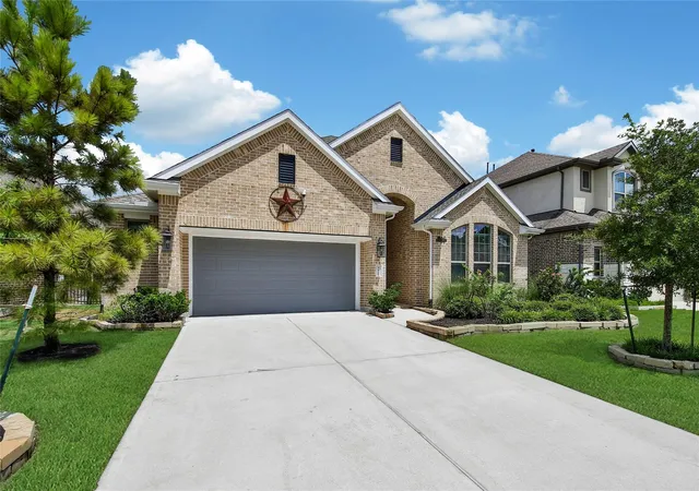 Photo 1 of Single family home for sale at 4611 Silver Moon Dr, Spring, TX 77386 | MLS# 37866130 | Listing updated on 2026-09-20