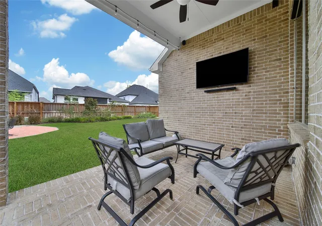 Photo 4 of Single family home for sale at 4611 Silver Moon Dr, Spring, TX 77386 | MLS# 37866130 | Listing updated on 2026-09-20