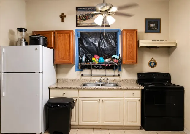 Photo 3 of Single family home for sale at 1513 J H Clouser St, Galveston, TX 77550 | MLS# 78956132 | Listing updated on 2026-08-21