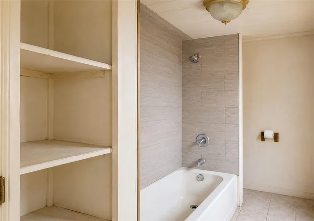 Photo 4 of Single family home for sale at 1513 J H Clouser St, Galveston, TX 77550 | MLS# 78956132 | Listing updated on 2026-08-21