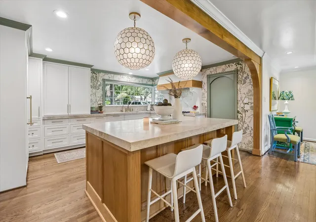 4th image of 1702 Cranway Dr, Houston, TX 77055 | MLS# 10259246