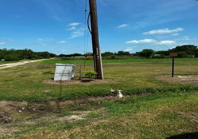 1st image of Tbd Hunter's Ridge, Eagle Lake, TX 77434 | MLS# 67403870