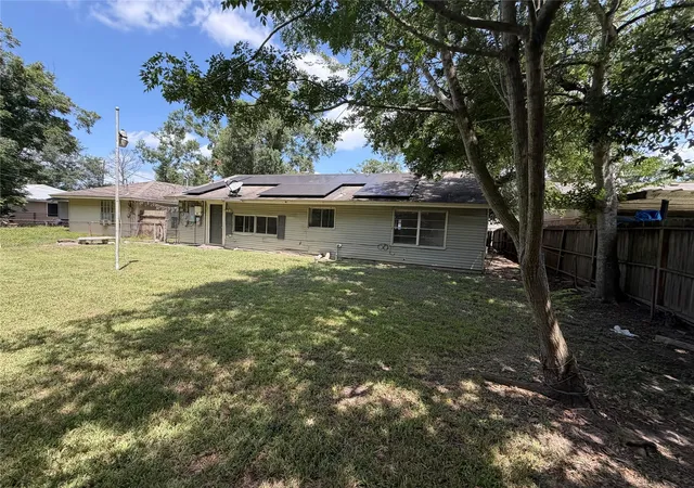 12th image of 5810 Belmark St, Houston, TX 77033 | MLS# 80305011