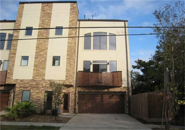 2nd image of 3717 Stanford St #C, Houston, TX 77006 | MLS# 3462116