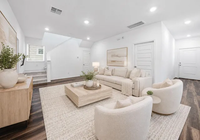 Photo 2 of Single family home for sale at 14963 Eagle Feather Dr, Houston, TX 77090 | MLS# 2755955 | Listing updated on 2026-09-18