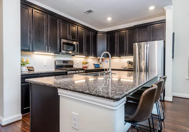 Photo 3 of Sale Pending at 2739 Monarch Xing, Missouri City, TX 77459 | MLS# 93018139 | Listing updated on 2026-09-25
