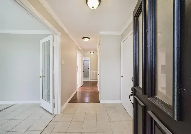 2nd image of 4901 Archway Dr, La Porte, TX 77571 | MLS# 86840781