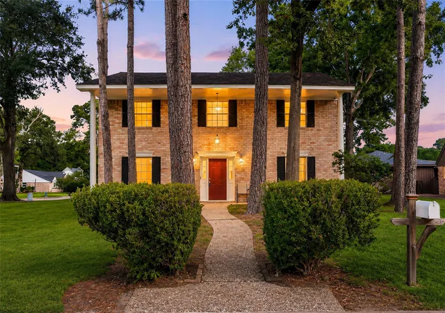 Photo 1 of Single family home for sale at 5938 Foresthaven Dr, Houston, TX 77066 | MLS# 88538796 | Listing updated on 2026-08-29