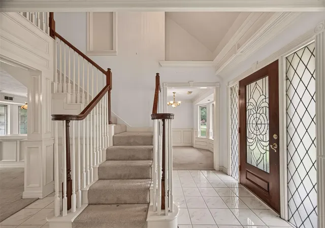 Photo 3 of Single family home for sale at 4305 Goldfinch St, Houston, TX 77035 | MLS# 6085841 | Listing updated on 2026-08-16