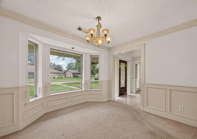 Photo 4 of Single family home for sale at 4305 Goldfinch St, Houston, TX 77035 | MLS# 6085841 | Listing updated on 2026-08-16