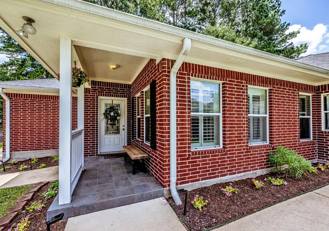 1st image of 501 Cherry Hills Dr, Huntsville, TX 77340 | MLS# 27944950