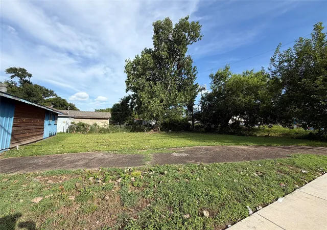 4th image of 3902 Alberta St, Houston, TX 77021 | MLS# 81787119