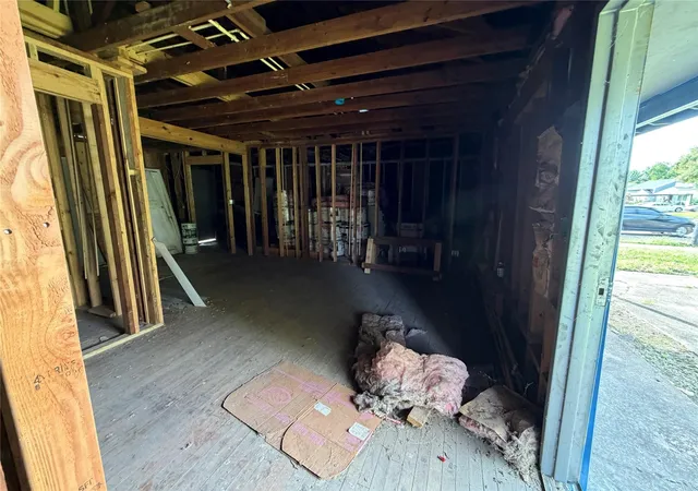 5th image of 3902 Alberta St, Houston, TX 77021 | MLS# 81787119