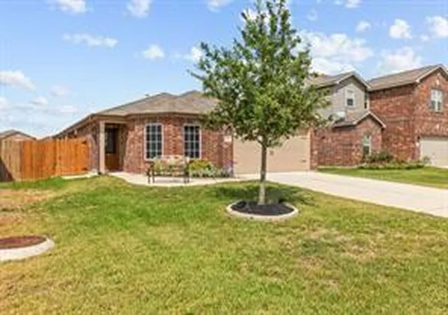 Photo 2 of Single family home for sale at 1013 Misty Patch Dr, Katy, TX 77493 | MLS# 11702530 | Listing updated on 2026-08-14
