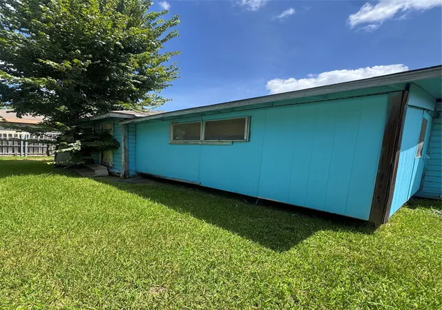 4th image of 4211 Castor St, Houston, TX 77022 | MLS# 41396993