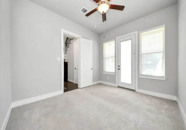 5th image of 5720 Petty St, Houston, TX 77007 | MLS# 48925063