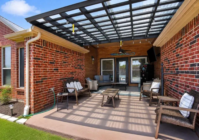 2nd image of 805 Kathryn Dr, Lewisville, TX 75067 | MLS# 71913830