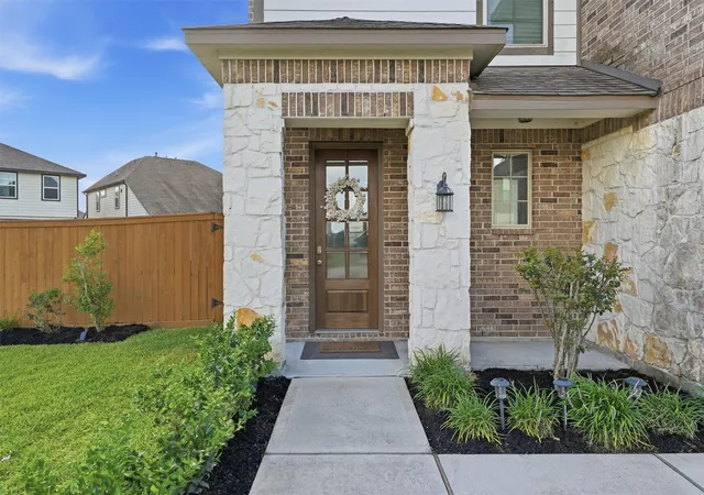 3rd image of 2130 Shellbark Wy, La Marque, TX 77568 | MLS# 17841067