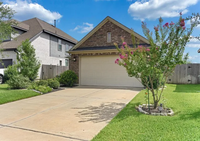 Photo 2 of Single family home for sale at 31231 Albany Brk Ln, Hockley, TX 77447 | MLS# 67309079 | Listing updated on 2026-09-08
