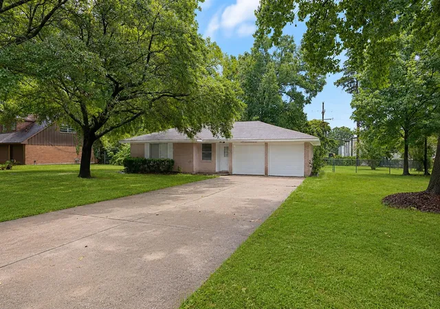 Photo 1 of Single family home for sale at 503 Northwood Dr, Conroe, TX 77303 | MLS# 98236773 | Listing updated on 2026-09-14