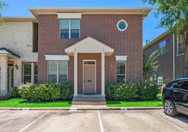 2nd image of 117 Forest Dr, College Station, TX 77840 | MLS# 2390242