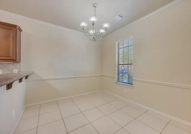 image of 117 Forest Dr, College Station, TX 77840 | MLS# 2390242