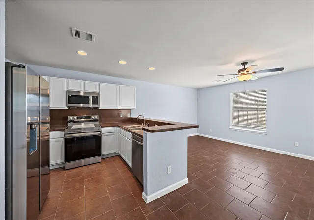 2nd image of 3614 Dawson Ln #A, Houston, TX 77051 | MLS# 55735200