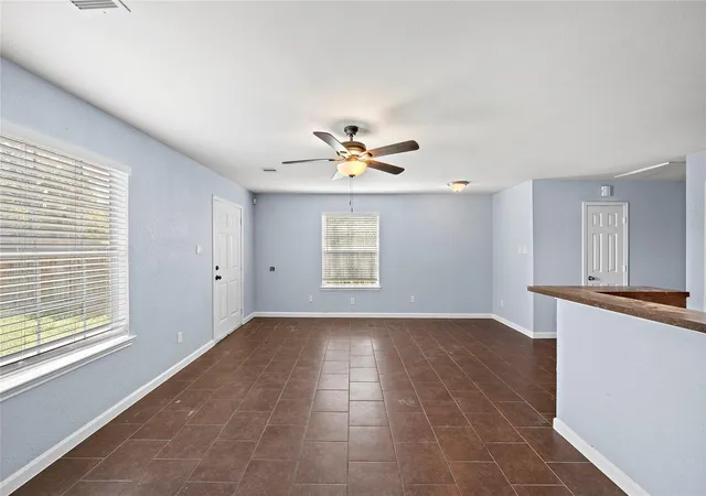 5th image of 3614 Dawson Ln, Houston, TX 77051