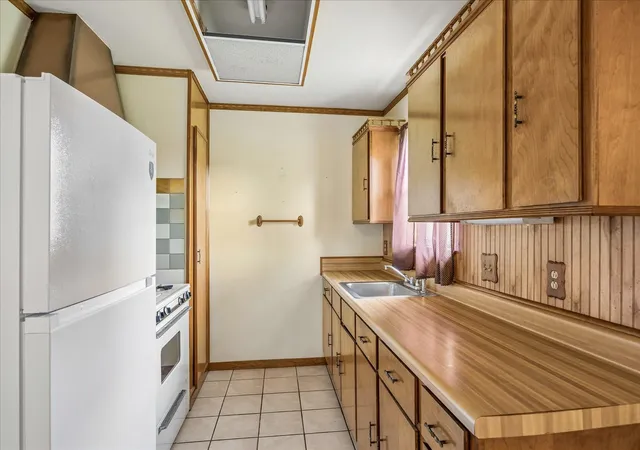3rd image of 4619 Pinebrook Ln, Houston, TX 77053 | MLS# 12015007