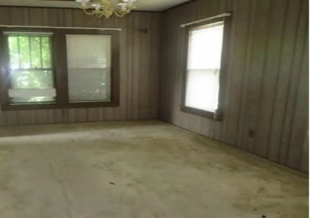 4th image of 2959 Neches St, Beaumont, TX 77701 | MLS# 89294993