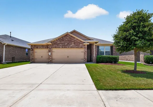 1st image of 7806 London Tower Ln, Houston, TX 77044 | MLS# 87193829