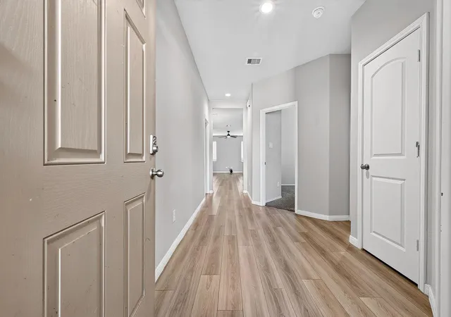 3rd image of 7806 London Tower Ln, Houston, TX 77044 | MLS# 87193829