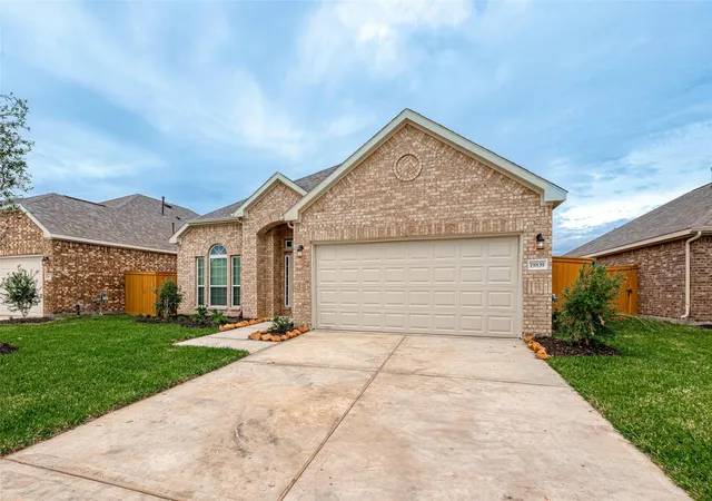Photo 3 of Single family home for sale at 21923 Corsica View Dr, Hockley, TX 77447 | MLS# 72588431 | Listing updated on 2026-08-13