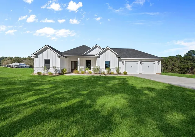 Photo 1 of Single family home for sale at 11695 Amberwood Dr, Montgomery, TX 77356 | MLS# 24778041 | Listing updated on 2026-08-12